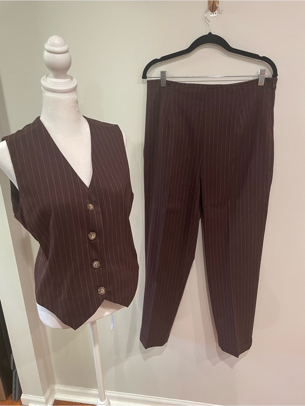 Vintage Halston Pant Suit Womens Maroon Suit Vest Size 10 Pants Size 12 2 Pieces